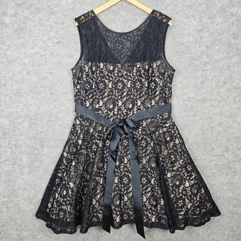 Betsy‎ & Adam Women's Black Lace Fit & Flare Dress Size 14 L/XL Whimsigoth Fairy